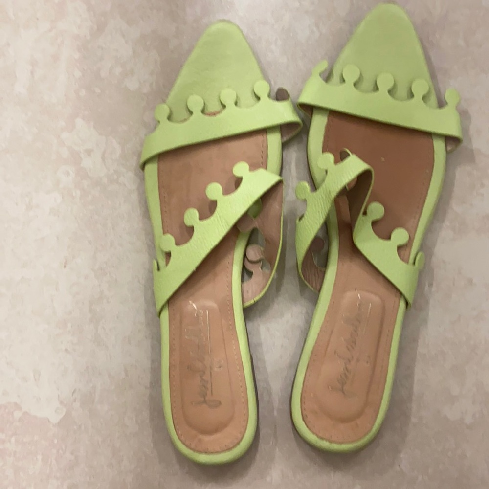 Women’s Leather Flat Leather Sandals, Size 9 🎉